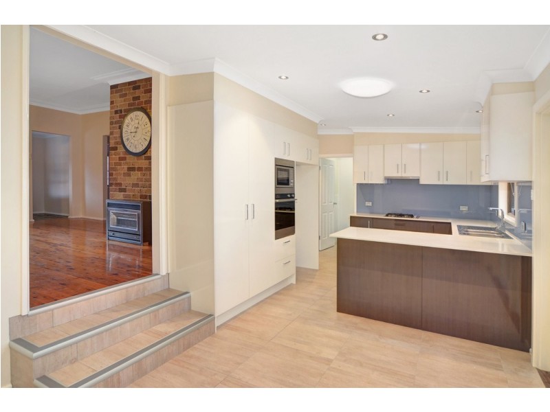 22 Roberts Avenue, Barrack Heights NSW 2528