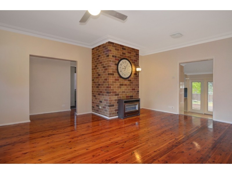 22 Roberts Avenue, Barrack Heights NSW 2528