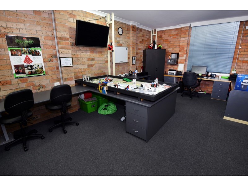 4/2 Commerce Drive, Lake Illawarra NSW 2528