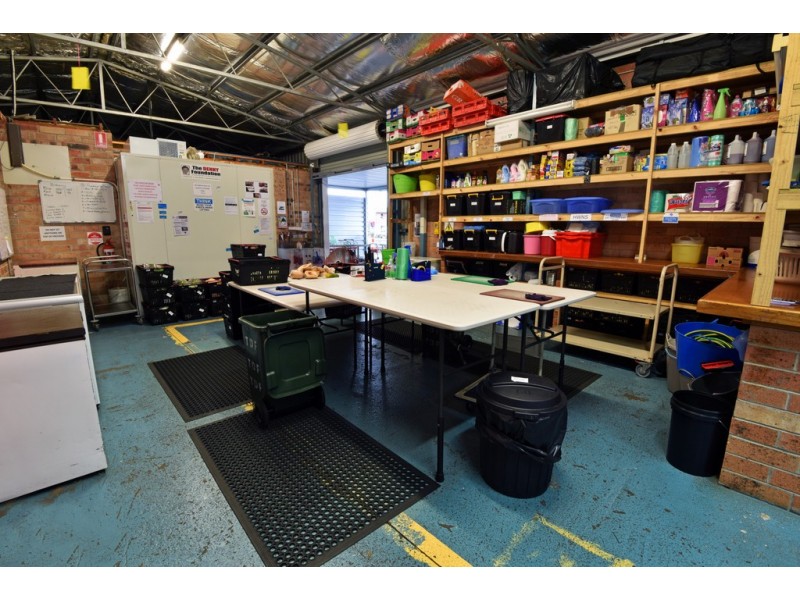 4/2 Commerce Drive, Lake Illawarra NSW 2528