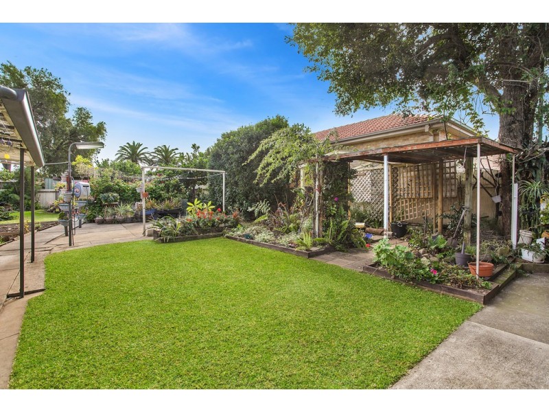 72 Kingston Street, Oak Flats NSW 2529