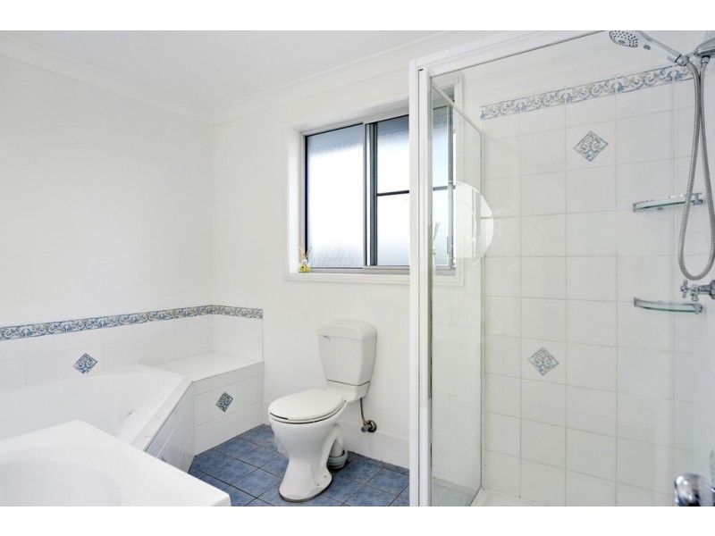 2/39 Terry Avenue, Warilla NSW 2528