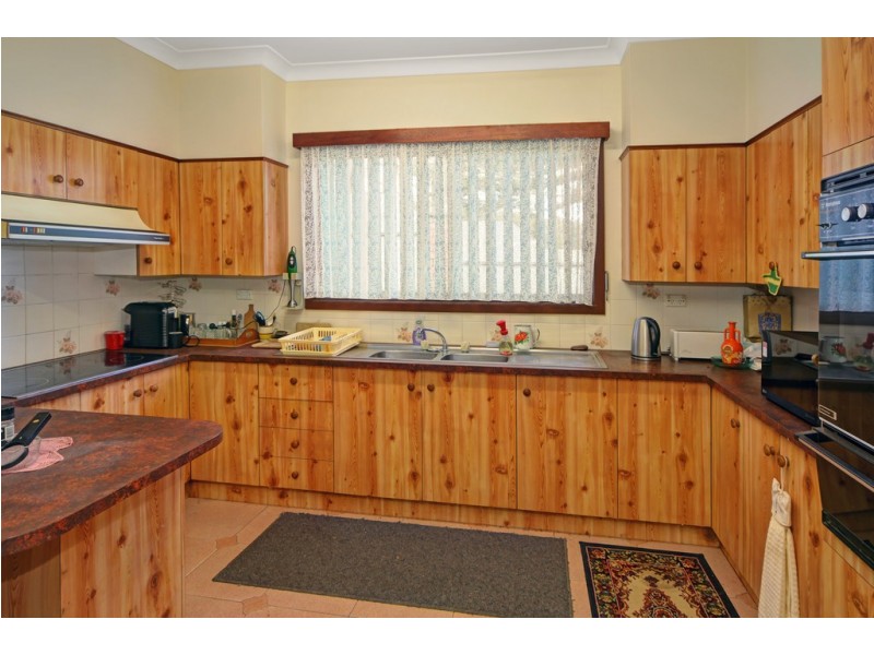 27 Fairymeadow Parkway, Primbee NSW 2502