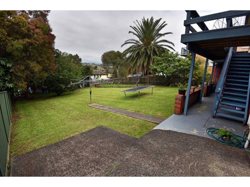 31 Matthews Drive, Mount Warrigal NSW 2528