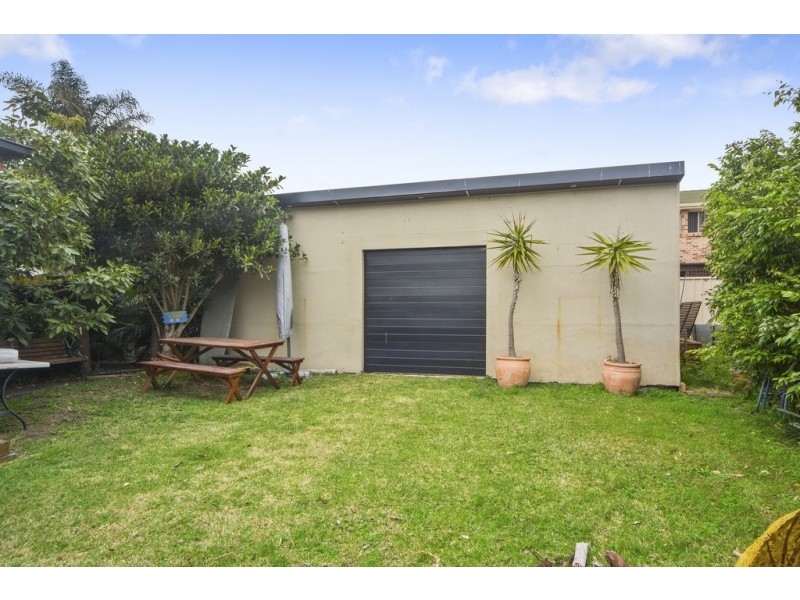 34 Peterborough Avenue, Lake Illawarra NSW 2528