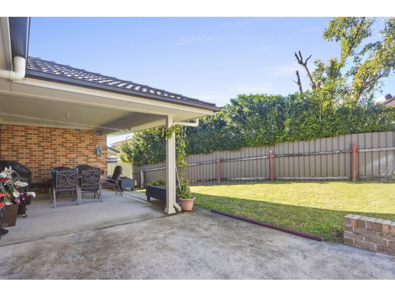 16 Illowra Parkway, Primbee NSW 2502