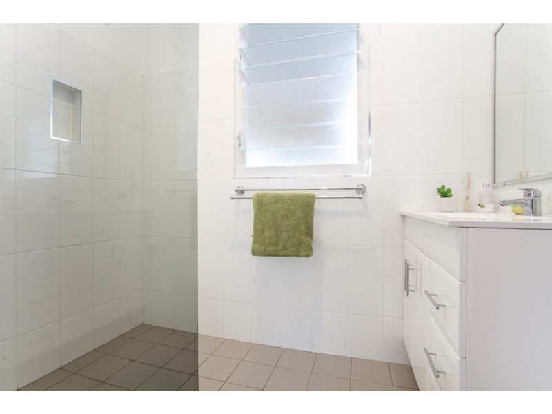 104 Little Lake Crescent, Warilla NSW 2528