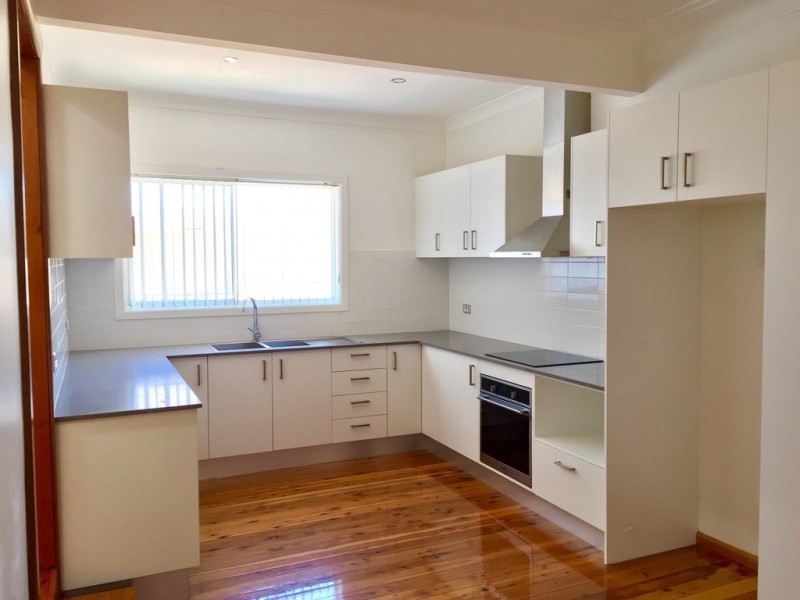 178 Pur Pur Avenue, Lake Illawarra NSW 2528