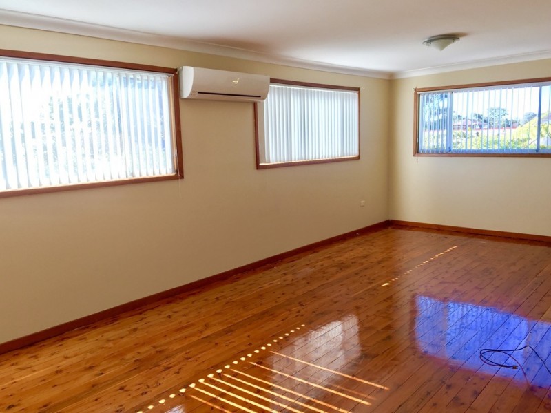 178 Pur Pur Avenue, Lake Illawarra NSW 2528