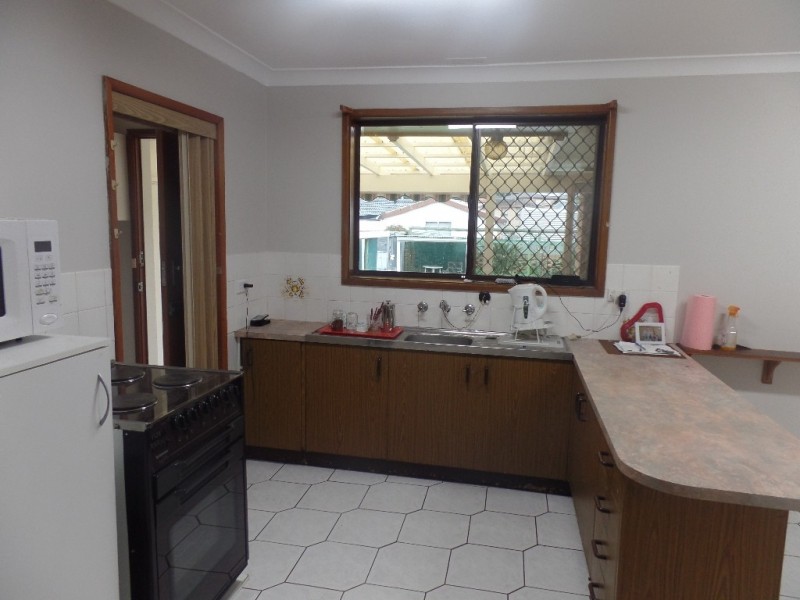 14 Bourke Avenue, Barrack Heights NSW 2528