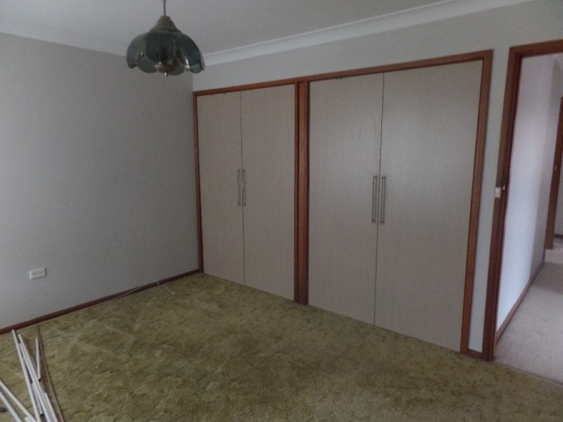 14 Bourke Avenue, Barrack Heights NSW 2528