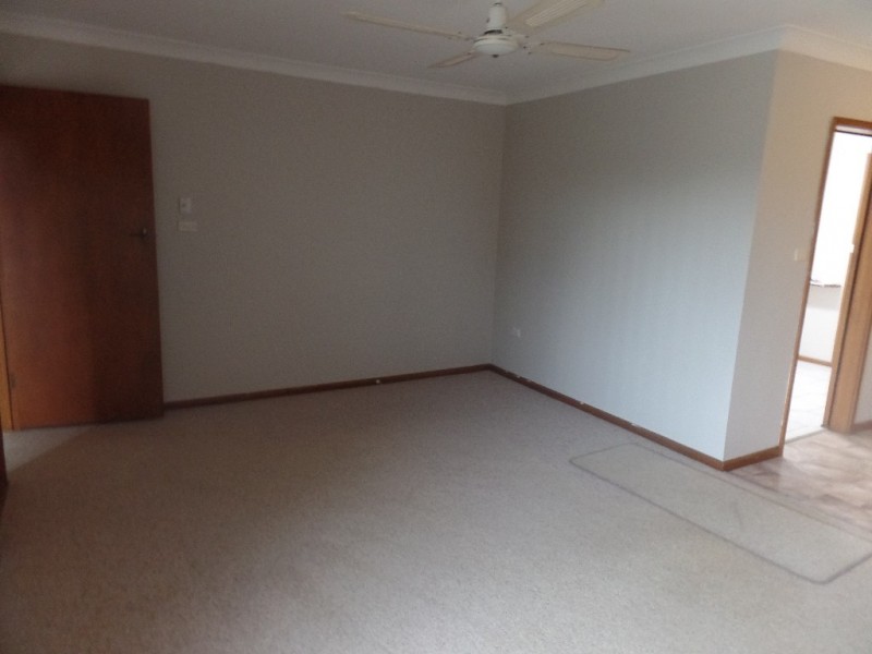 14 Bourke Avenue, Barrack Heights NSW 2528