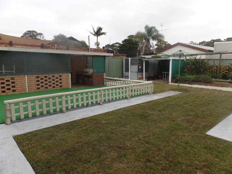 14 Bourke Avenue, Barrack Heights NSW 2528
