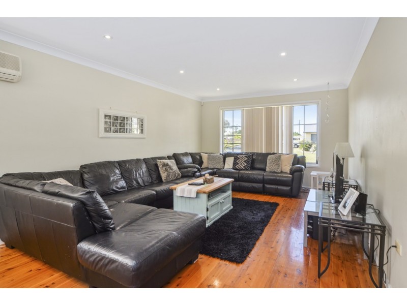 53 Messenger Road, Barrack Heights NSW 2528
