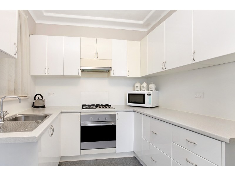 72 Kingston Street, Oak Flats NSW 2529