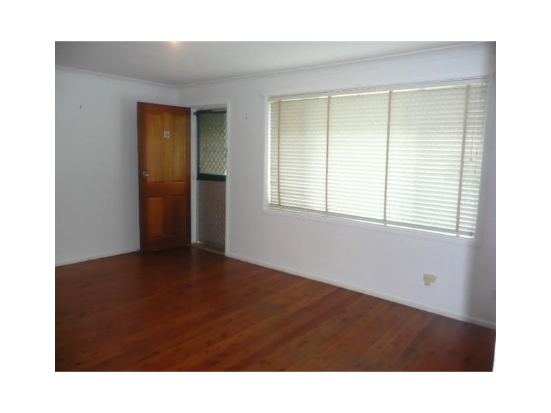 1/10 Grose Avenue, Barrack Heights NSW 2528