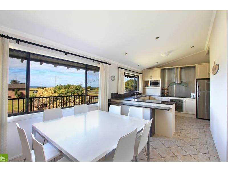 26 Osborne Parade, Warilla NSW 2528