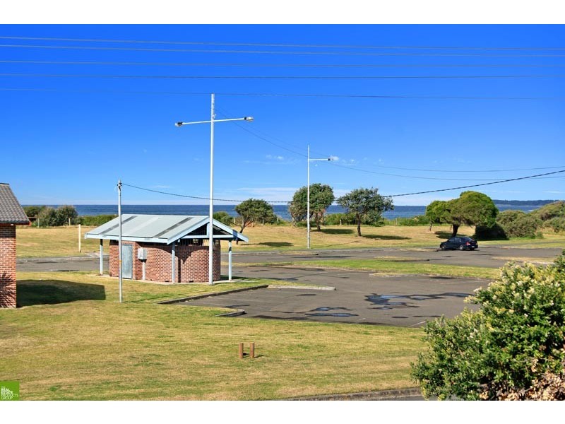 26 Osborne Parade, Warilla NSW 2528