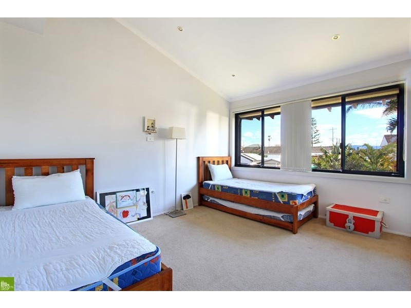 26 Osborne Parade, Warilla NSW 2528