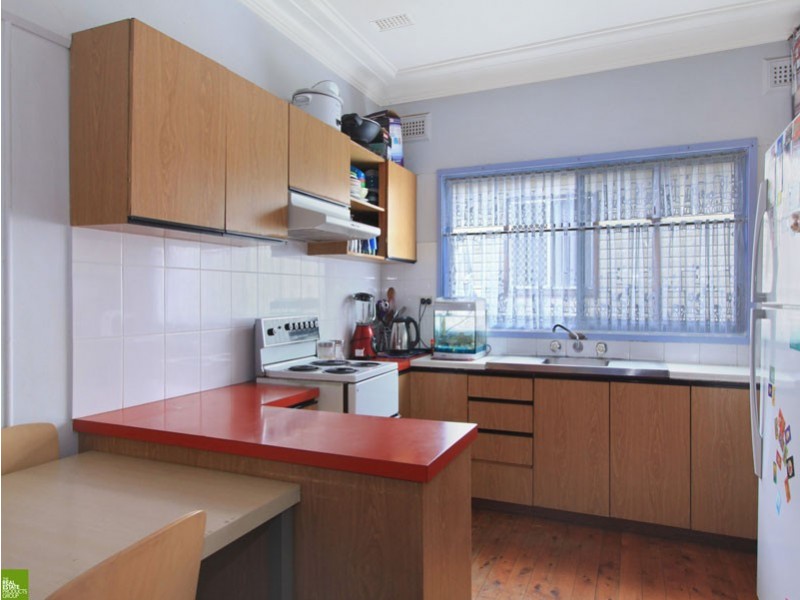 38 Woodford Avenue, Warilla NSW 2528