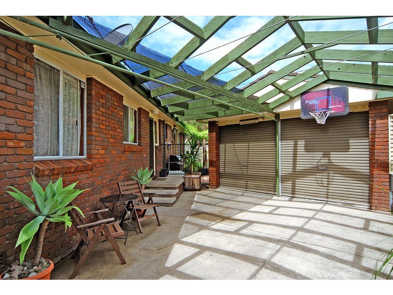 9 Woodlands Drive, Barrack Heights NSW 2528