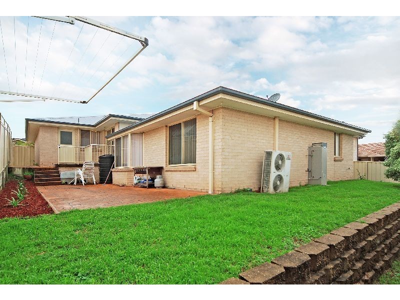 12 Pickersgill Way, Shell Cove NSW 2529