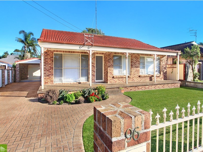 96 Osborne Parade, Warilla NSW 2528