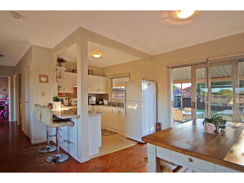 42 Kurrajong Street, Windang NSW 2528