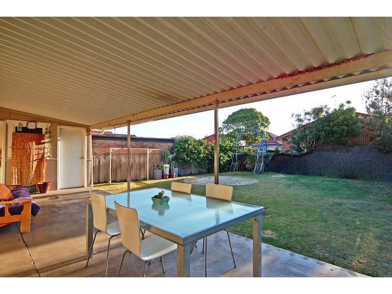 42 Kurrajong Street, Windang NSW 2528