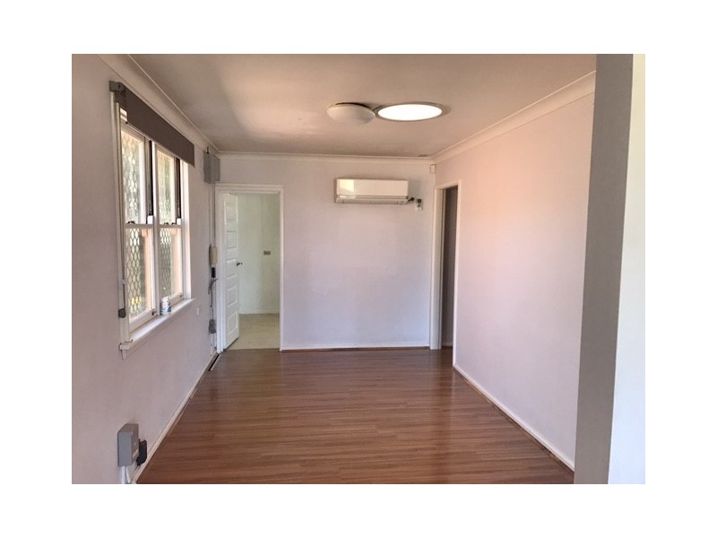 32 Lake Entrance Road, Warilla NSW 2528