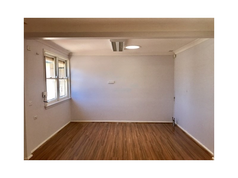 32 Lake Entrance Road, Warilla NSW 2528