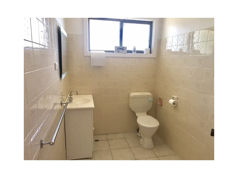 32 Lake Entrance Road, Warilla NSW 2528