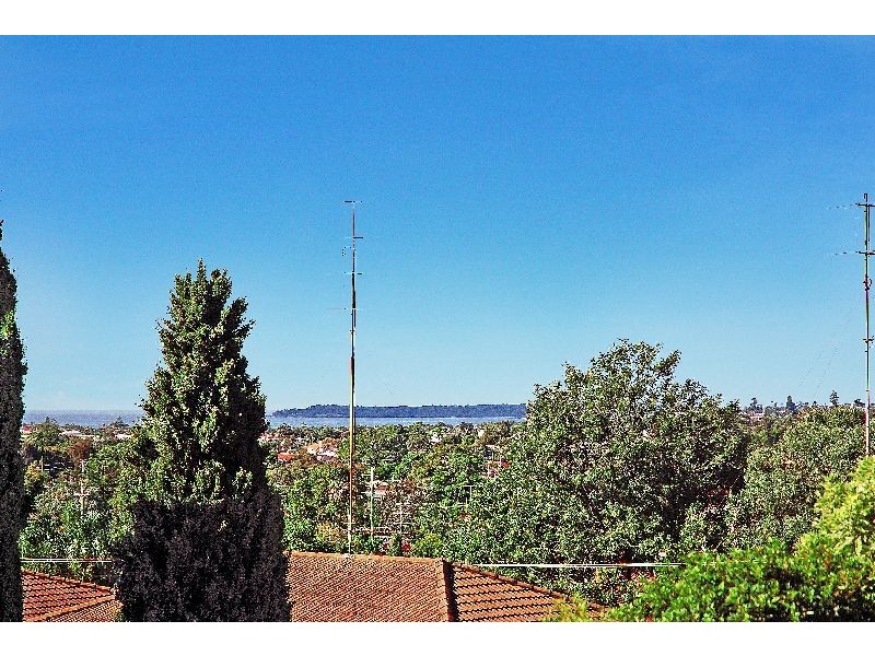 9 Cuthbert Drive, Mount Warrigal NSW 2528