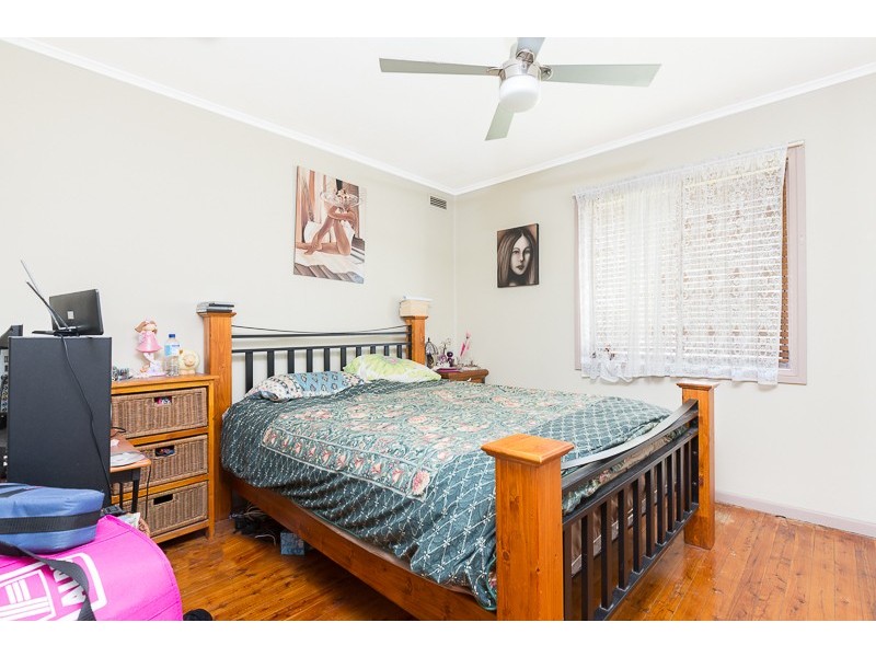 70 Benaud Crescent, Warilla NSW 2528