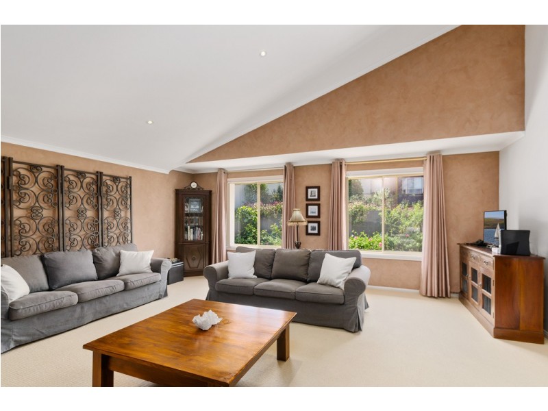 7 Yarle Crescent, Flinders NSW 2529