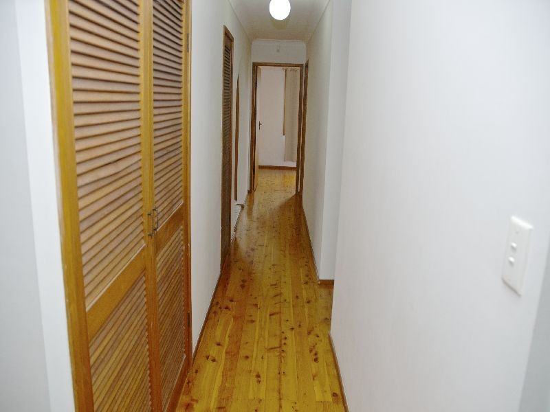 31 Shipton Crescent, Mount Warrigal NSW 2528