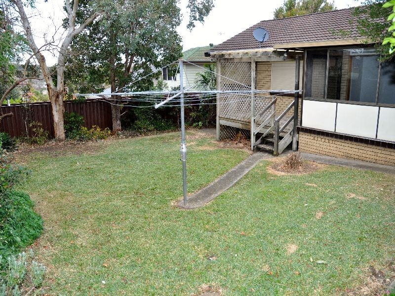 31 Shipton Crescent, Mount Warrigal NSW 2528
