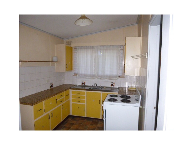 28 Barnes Street, Warilla NSW 2528