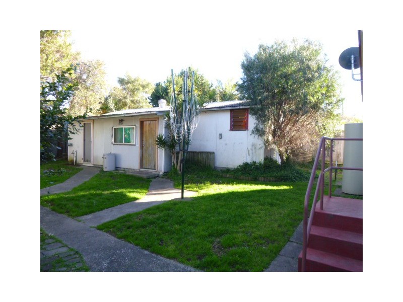 28 Barnes Street, Warilla NSW 2528