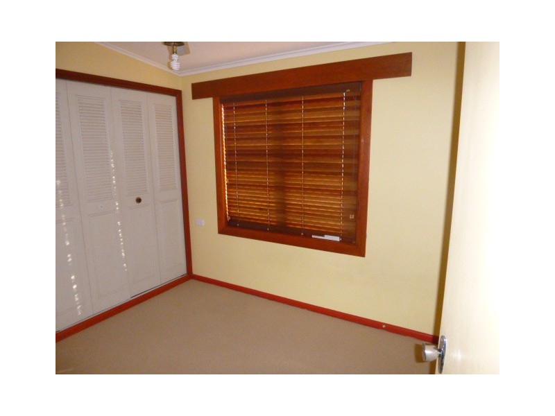28 Barnes Street, Warilla NSW 2528