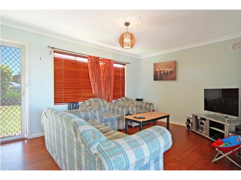 237 Shellharbour Road, Barrack Heights NSW 2528