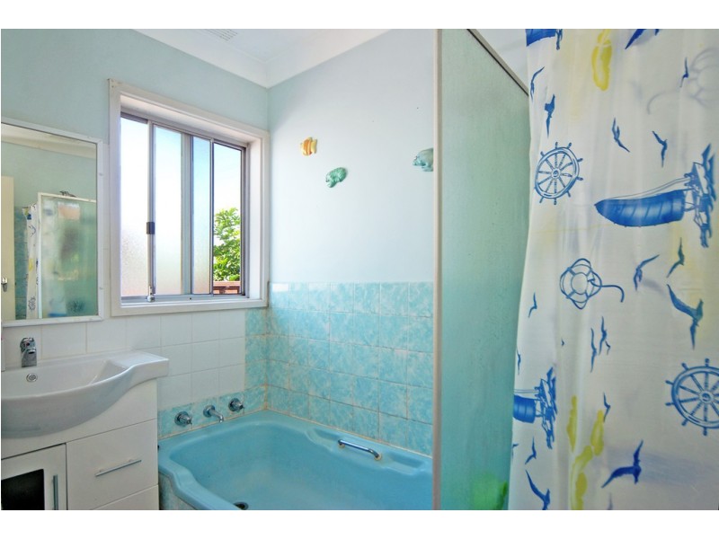 237 Shellharbour Road, Barrack Heights NSW 2528