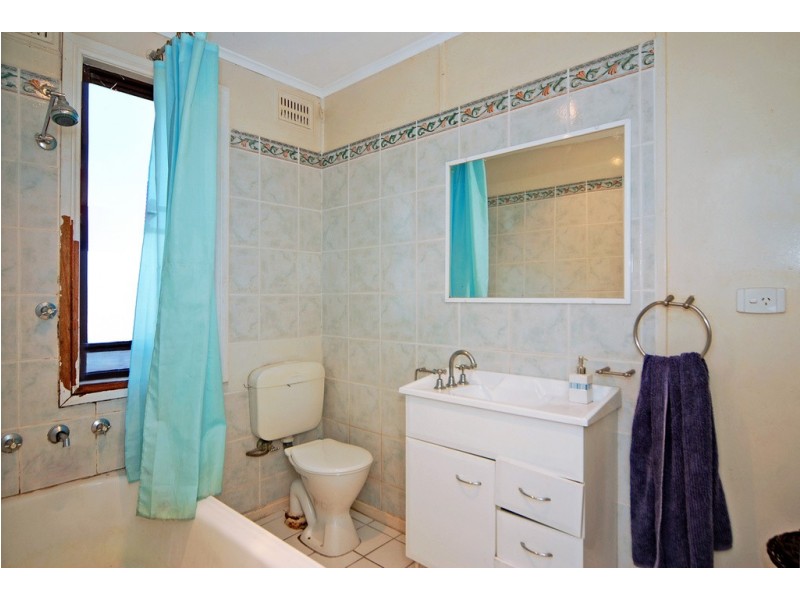 31 Messenger Road, Barrack Heights NSW 2528