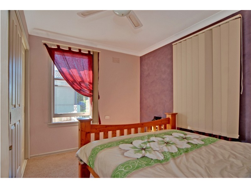 100 Lake Entrance Road, Mount Warrigal NSW 2528