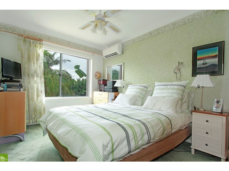 92 Landy Drive, Mount Warrigal NSW 2528