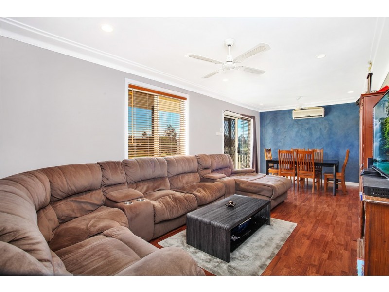 11 Chapman Avenue, Mount Warrigal NSW 2528