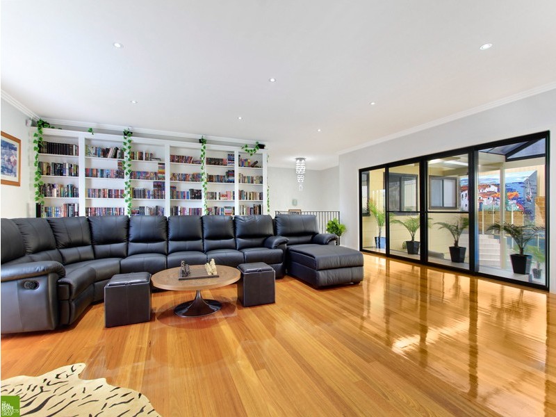 9 Francis Road, Flinders NSW 2529
