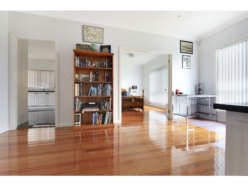 9 Francis Road, Flinders NSW 2529