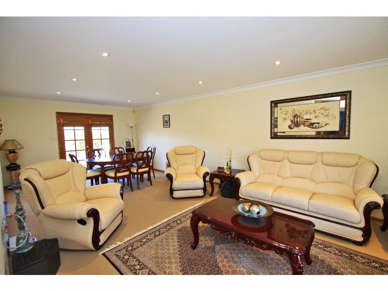 15 Curalo Place, Flinders NSW 2529