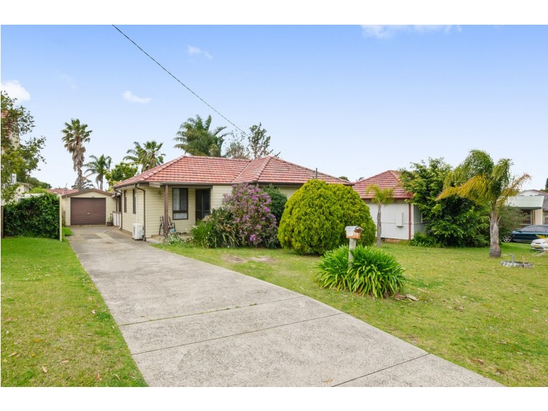 15 Martin Street, Warilla NSW 2528